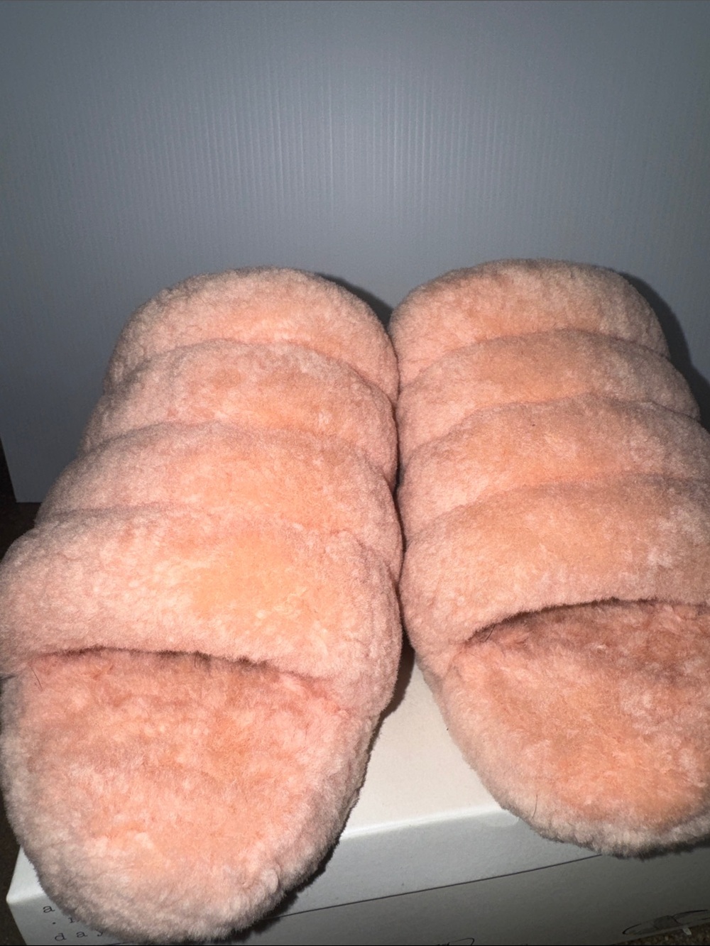 Ugg peach color fur slippers fluff size 11 - Picture 6 of 12